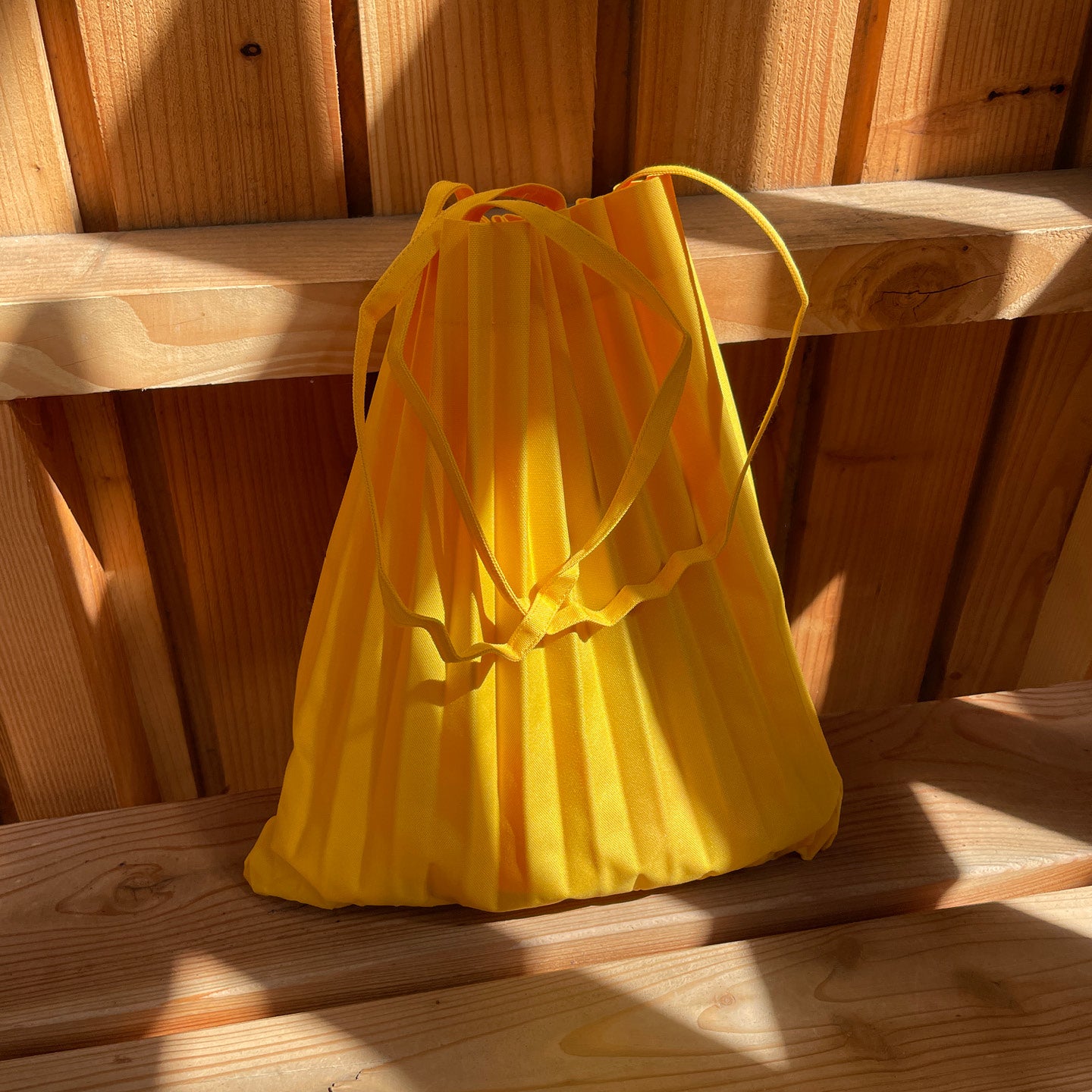 Esme - Yellow