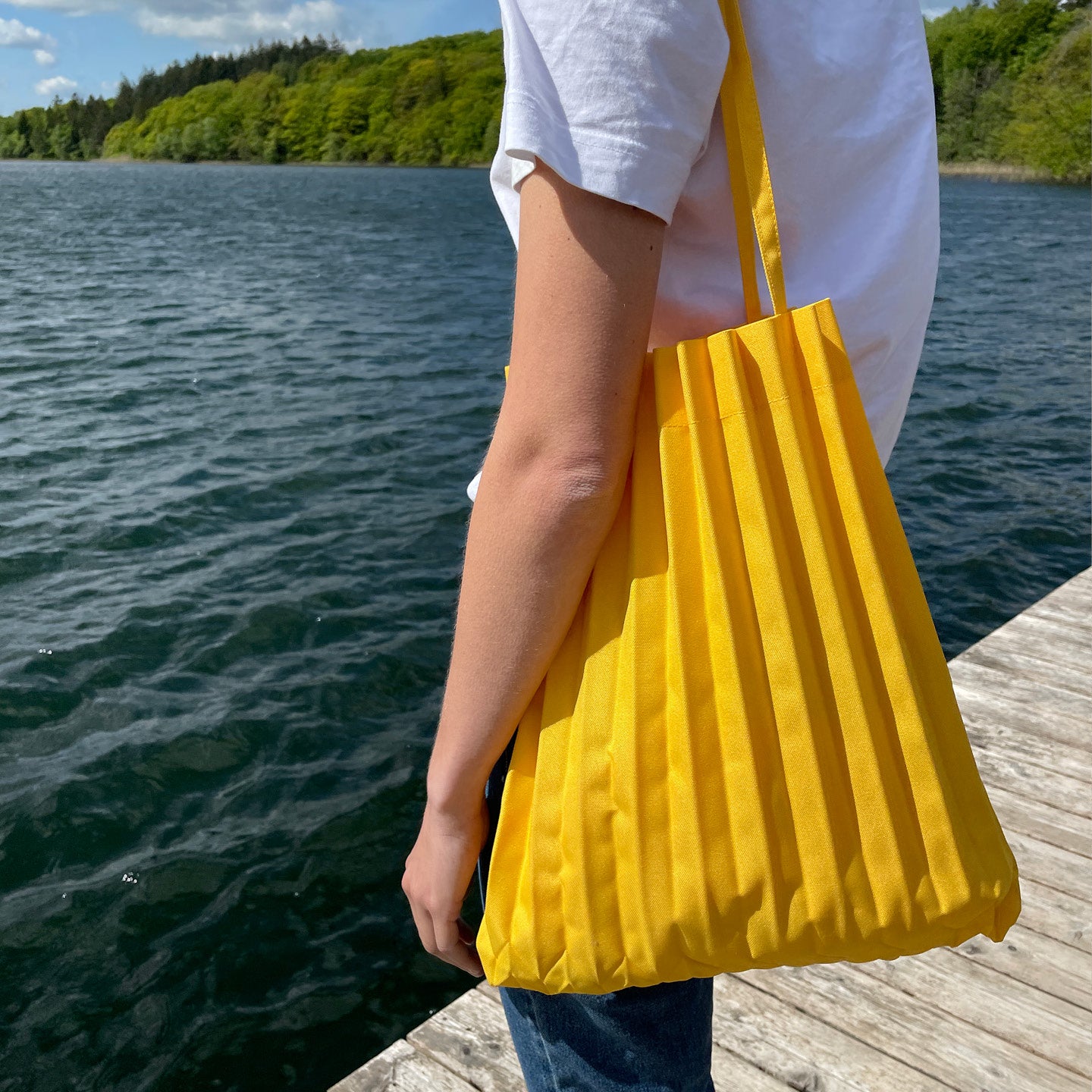 Esme - Yellow