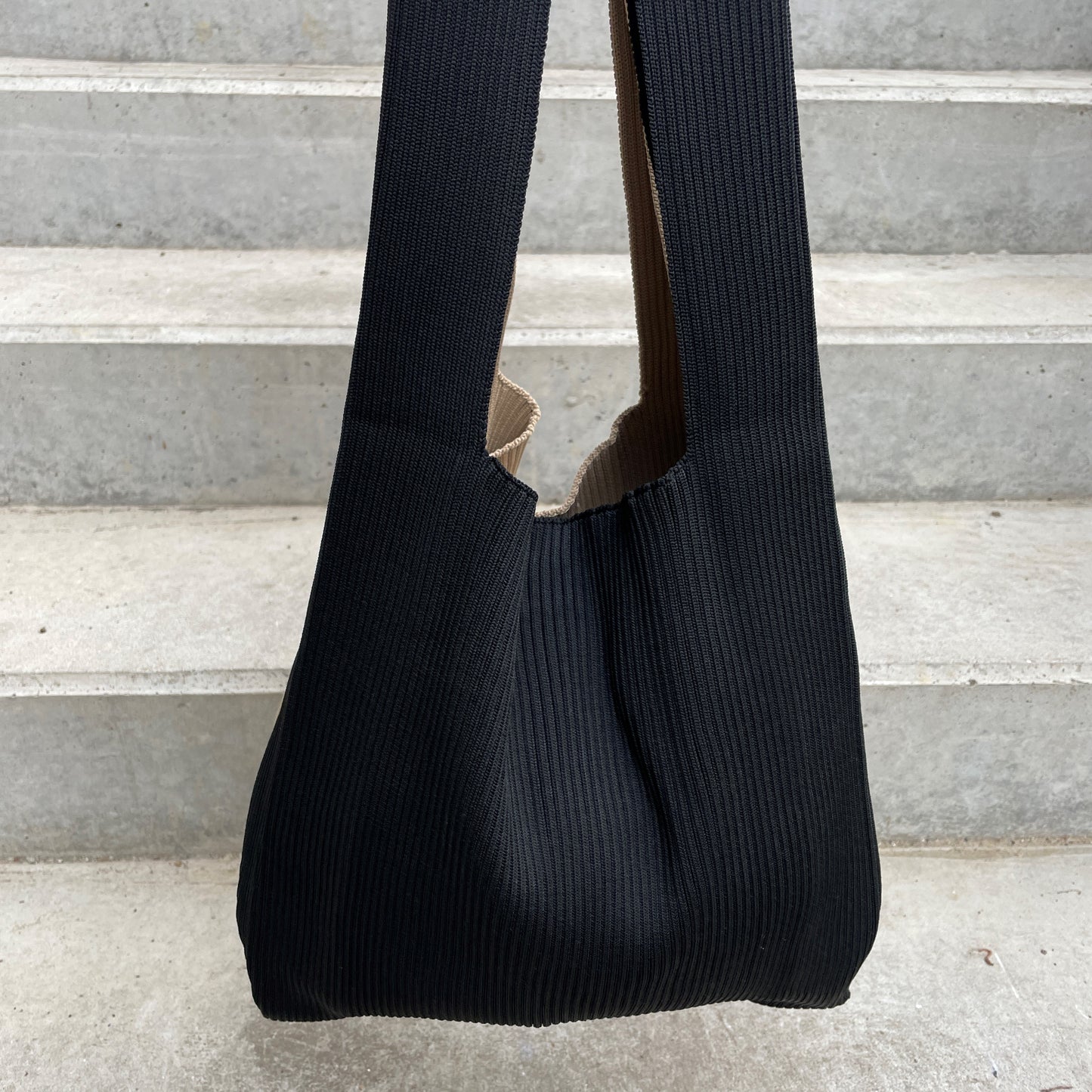 Yola Bicolor - Sort/Beige