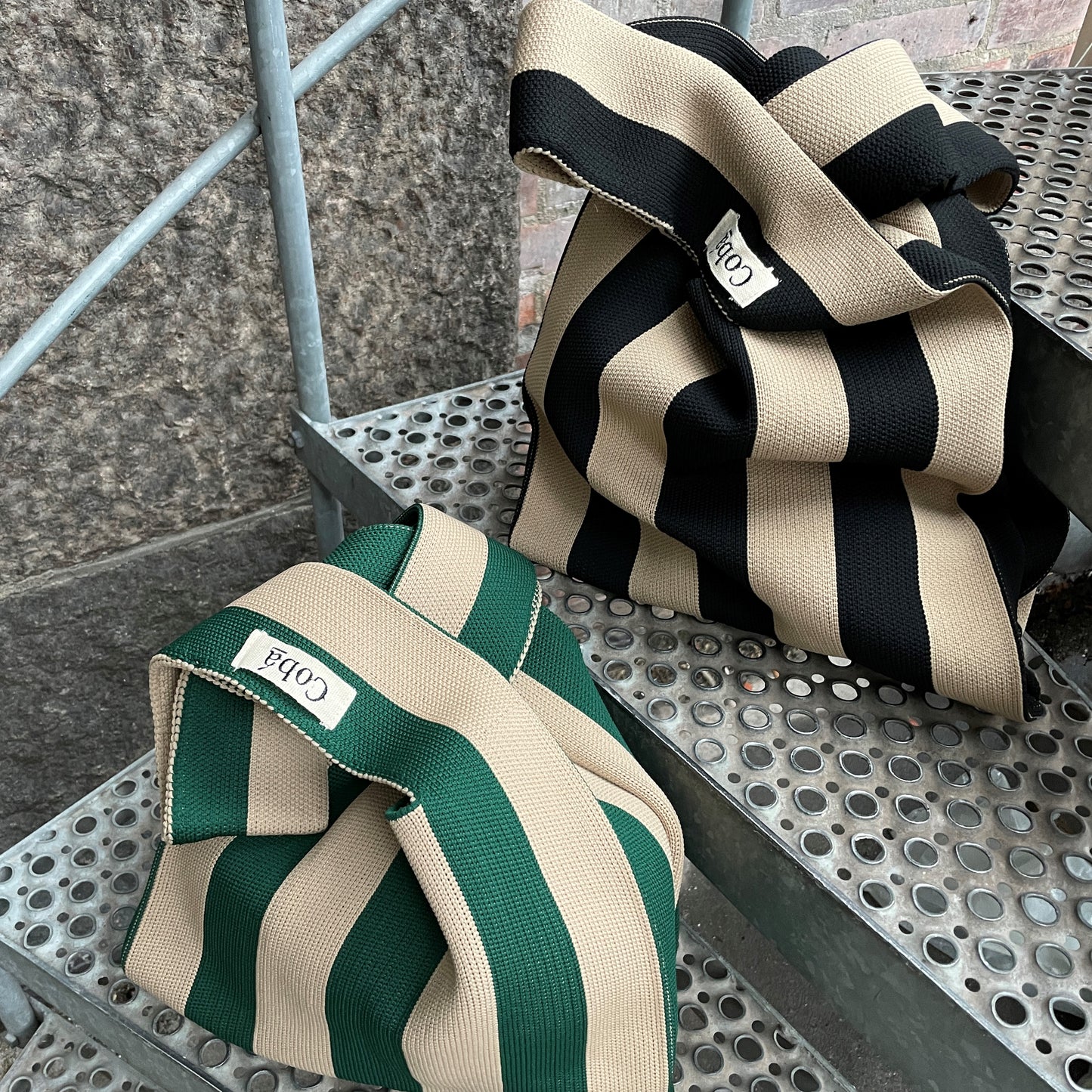 Mana Nueva - Black/Beige