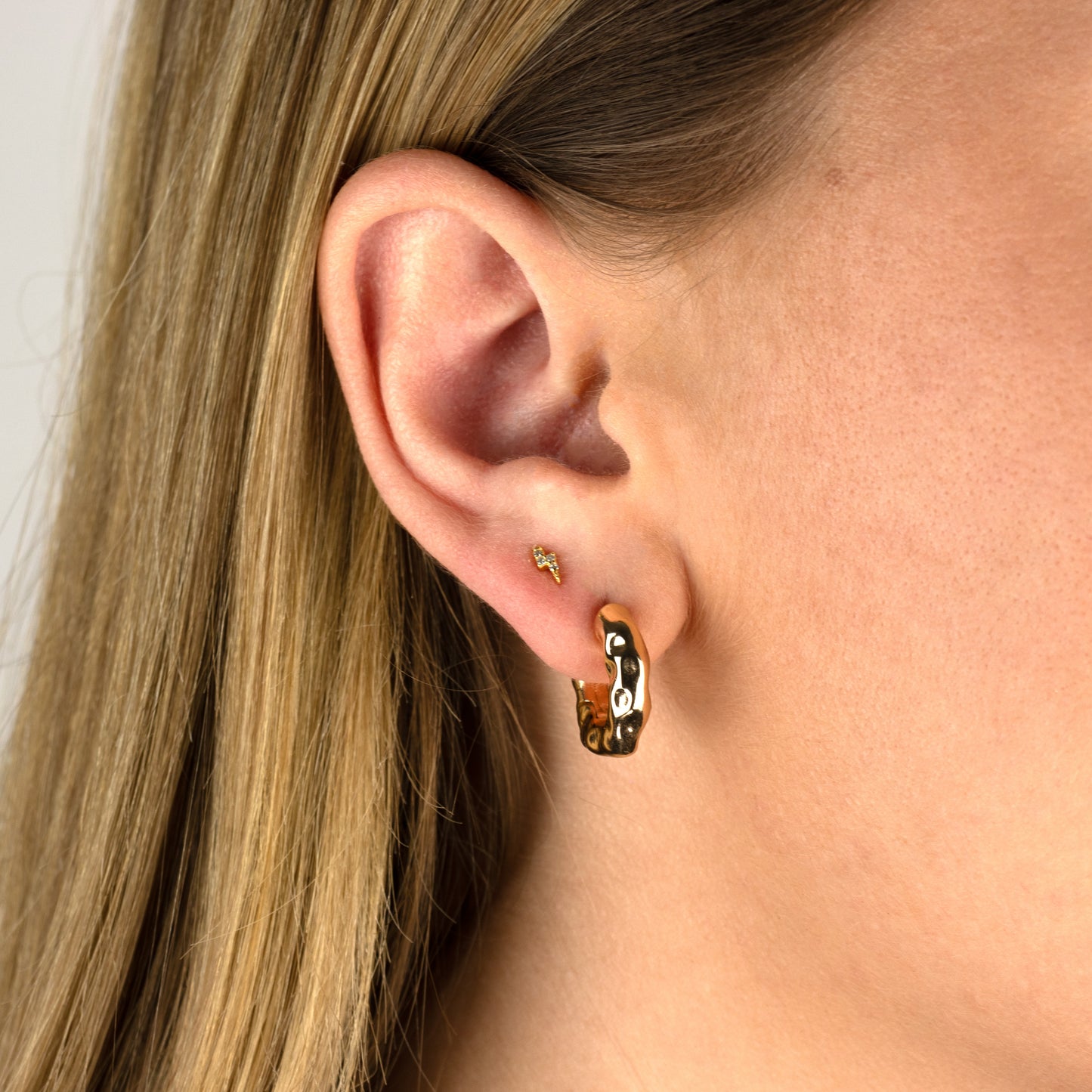 Viento ear stud - Gold