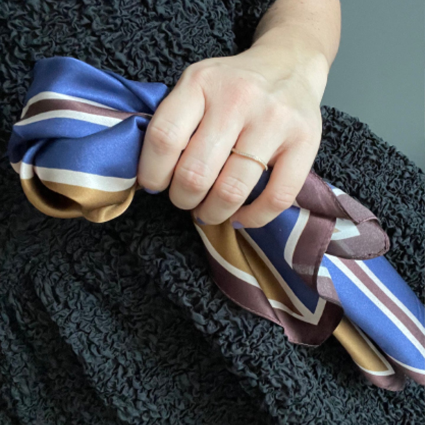 Silk scarf - Blue/Brown